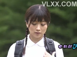 ông xã cắn răng nhìn người vợ chụp ảnh khoả thân cùng sếp